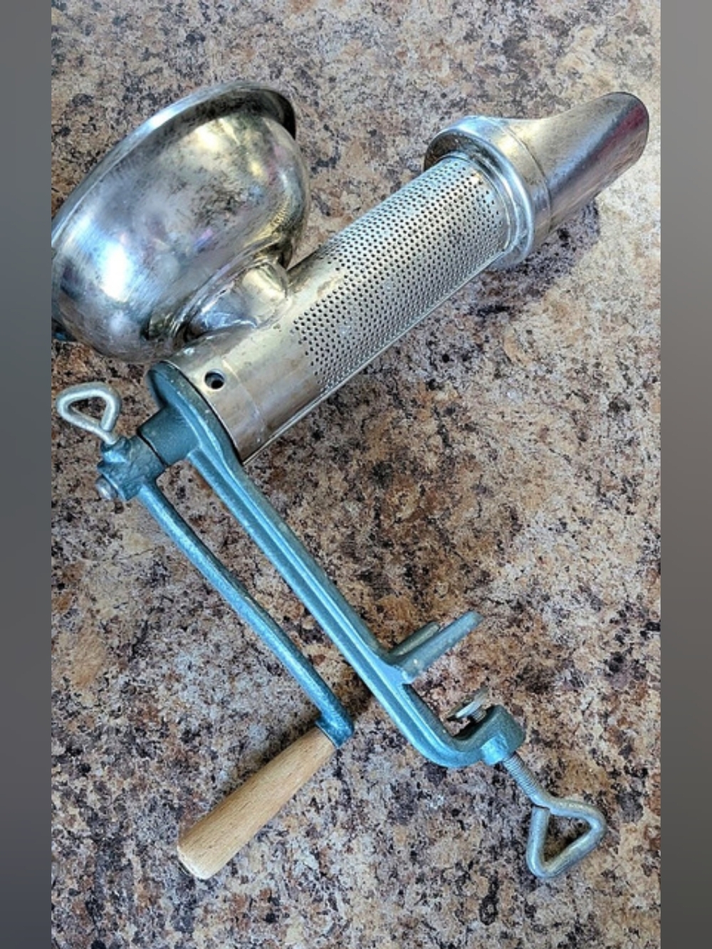 Vintage Metal Meat Grinder Made In Hungary GUC *Bin